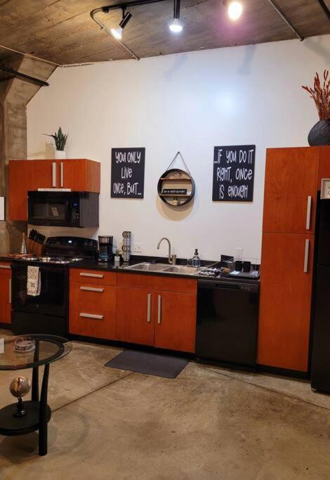 Staycation City Loft Free Gated Parking Saint Louis Ngoại thất bức ảnh